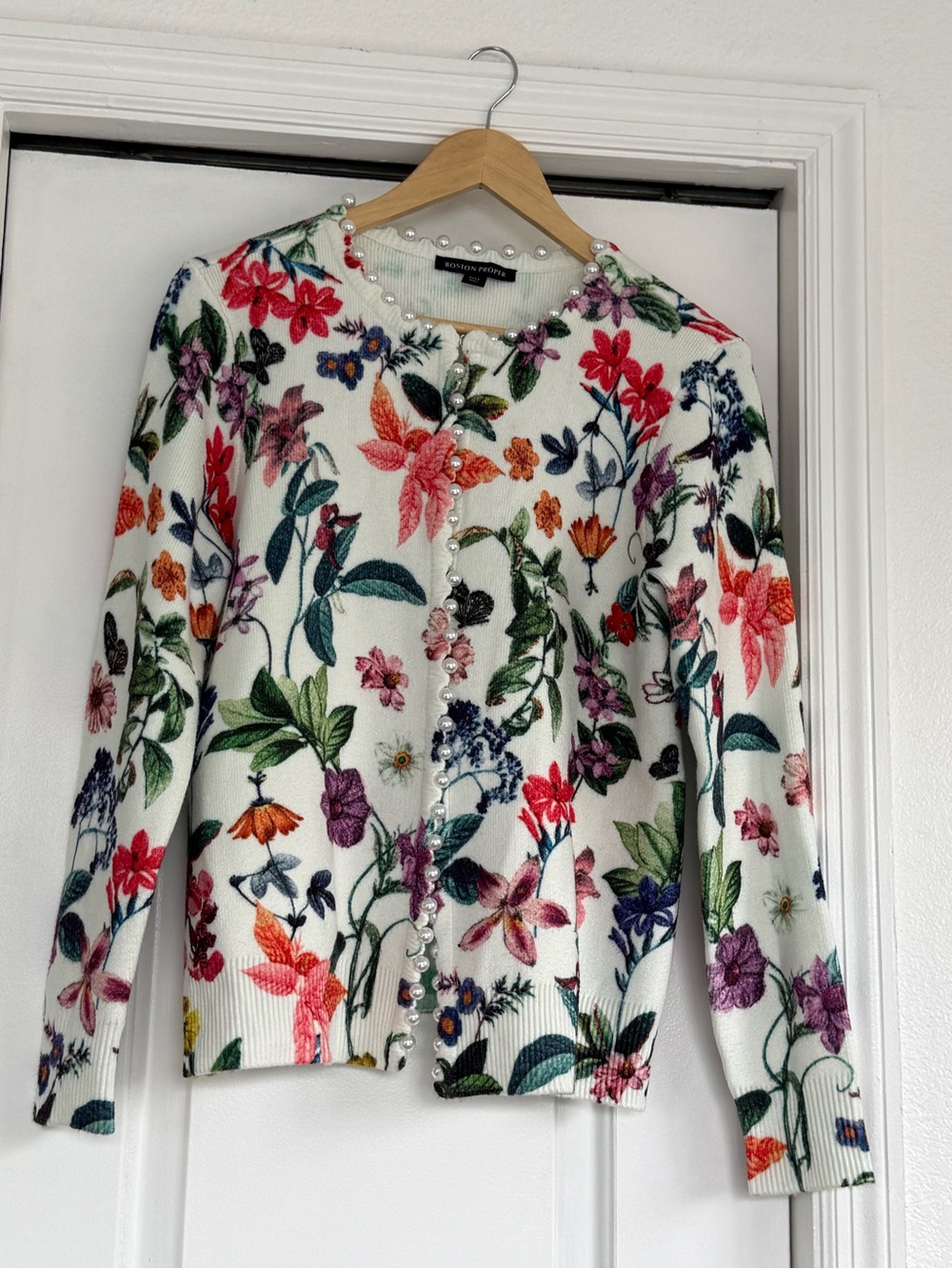 Boston Proper White Multicolor Floral Pearl-Detail Cardigan New